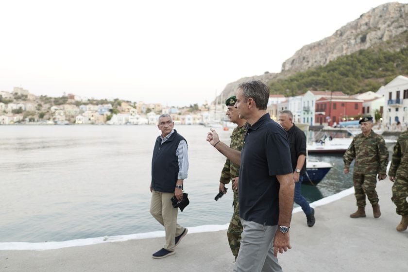Εικόνα από την επίσκεψη του Κυριάκου Μητσοτάκη στο Καστελλόριζο (φωτ.: Γρ.Τύπου Πρωθυπουργού/ Δημήτρης Παπαμήτσος/ EUROKINISSI)