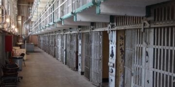 Εκσυγχρονίζονται οι ελληνικές φυλακές, ως προς τα συστήματα ασφαλείας (φωτ. αρχείου: pixabay.com/users/marcellorabozzi-2003568)