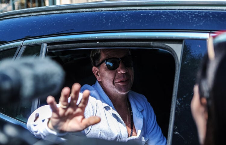 Ο Γιώργος Μαζωνάκης μετά το εξιτήριό του από το Δρομοκραΐτειο, Δευτέρα 18 Αυγούστου 2025 (φωτ.: EUROKINISSI / Σωτήρης Δημητρόπουλος)