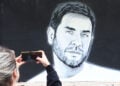 Γκράφιτι του Γιώργου Μαζωνάκη σε τοίχο στην ανατολική Θεσσαλονίκη, από τον street artist Hayate (φωτ.: EUROKINISSI / Ραφαήλ Γεωργιάδης_