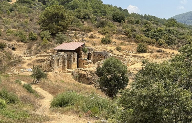 Το συγκρότημα του Μικρού Λουτρού στην Αντιόχεια επί Κράγω, στις νότιες ακτές της Μικράς Ασίας (φωτ.: L. Rodriguez)