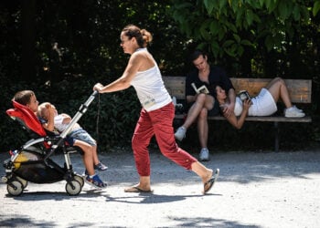 Στιγμιότυπo από τον Eθνικό Kήπο, στο κέντρο της Αθήνας (φωτ.: EUROKINISSI / Ελένη Ρόκου)