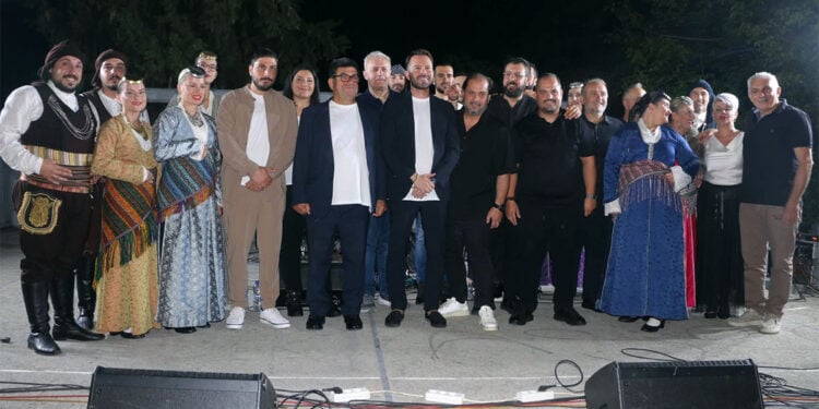 Στο ανοιχτό θέατρο Κρύας Βρύσης στην Πολίχνη, για τον Στάθη Νικολαΐδη. Δευτέρα 14 Σεπτεμβρίου 2026 (φωτ.: Facebook / Δημήτρης Ασλανίδης - Δήμαρχος Παύλου Μελά)
