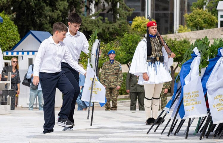Κατάθεση στεφάνου στο Μνημείου του Άγνωστου Στρατιώτη, για την Ημέρα Εθνικής Μνήμης για τη Γενοκτονία των Ελλήνων της Μικράς Ασίας. Κυριακή 20 Σεπτεμβρίου 2026 (φωτ.: Ομοσπονδία Προσφυγικών Σωματείων Ελλάδος)