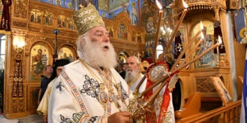 Με εκκλησιαστική λαμπρότητα η Μητρόπολη Αργολίδος υποδέχθηκε τον Πατριάρχη Αλεξανδρείας και πάσης Αφρικής  Θεόδωρο Β' στην κωμόπολη της Νέας Κίου. Κυριακή 6 Σεπτεμβρίου 2026 (φωτ.: ΑΠΕ-ΜΠΕ / Ευάγγελος Μπουγιώτης)