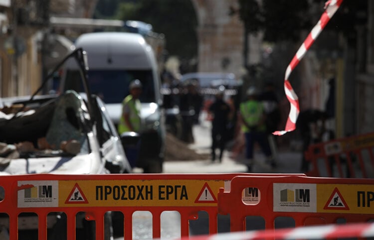 Συνεχίζονται οι έρευνες στην οδό Λυσικράτους για τα αίτια της φονικής έκρηξης (φωτ.: EUROKINISSI / Δανάη Δαυλοπούλου)