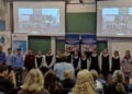 Μαθητές και μαθήτριες του Sans Souci Public School έδωσαν τον τόνο της έναρξης του 12ου Διεθνούς Θερινού Πανεπιστημίου στο Σίδνεϊ, με μια ξεχωριστή παρουσίαση αφιερωμένη στην ελληνική γλώσσα, την παράδοση και τη νέα γενιά (φωτ.: Facebook / Διεθνές Θερινό Πανεπιστήμιο)