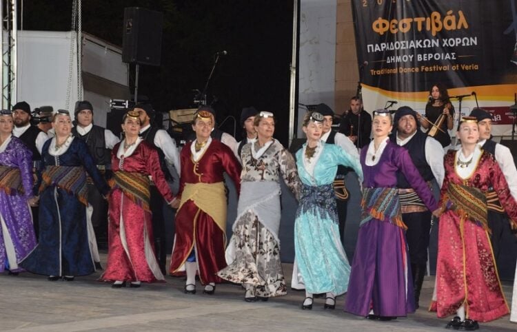 (Σύλλογος Ποντίων Μακροχωρίου/Facebook/pliroforiodotis.gr)