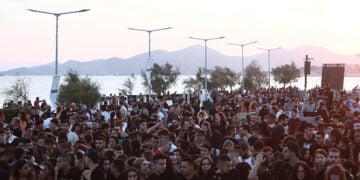 Συναυλία στo πλαίσιo του Αντιφασιστικού Σεπτέμβρη, στο Σιλό του Πολυχώρου Λιπασμάτων στη Δραπετσώνα, το 2023 (φωτ.: EUROKINISSI /Κώστας Τζούμας)
