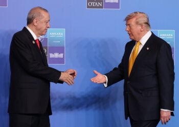 Ερντογάν και Τραμπ στη Σύνοδο Κορυφής του ΝΑΤΟ που έγινε στην Άγκυρα στις 8 Ιουλίου 2026 (φωτ.: EPA / Georgi Licovski)