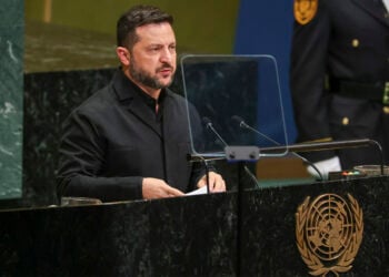 Ο Βολοντίμιρ Ζελένσκι στο βήμα της 81ης Γενικής Συνέλευσης των Ηνωμένων Εθνών. Τετάρτη 23 Σεπτεμβρίου 2026 (φωτ.: EPA / Sarah Yenesel)