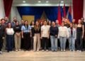 Οικογενειακή φωτογραφία της Αρμενικής Νεολαίας Ελλάδος στην αρμενική λέσχη «Αράμ Μανουκιάν» (φωτ.: facebook.com/arammanougian?locale=el_GR)
