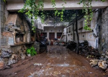 Δεύτερη μέρα ισχυρό κύμα κακοκαιρίας πλήττει την Κρήτη. Οι καταστροφές είναι μεγάλες σε κάποια σημεία του νησιού, όπως στα Ζωνιανά του δήμου Μυλοποτάμου (φωτ.: Αντώνης Ζουριδάκης/ EUROKINISSI)