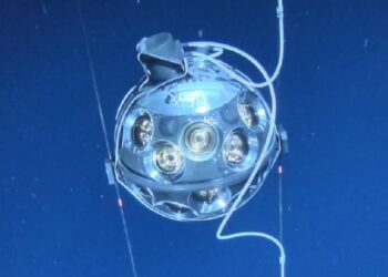 Οπτικό στοιχείο του KM3NeT (φωτο.: KM3NeT)