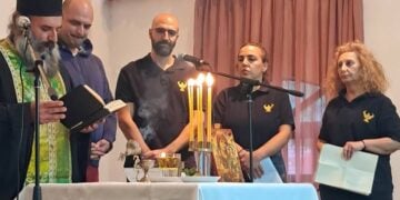 Στιγμιότυπο από τον Αγιασμό στην Ένωση Ποντίων Μελισσίων (φωτ.: facebook.com/groupsVakis Kotridis)