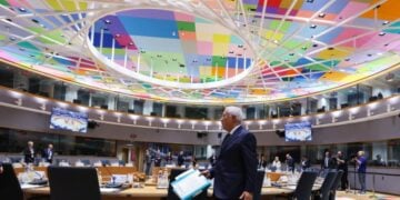Ο πρόεδρος του Ευρωπαϊκού Συμβουλίου Αντόνιο Κόστα κατά τη διάρκεια της Συνόδου Κορυφής του Ευρωπαϊκού Συμβουλίου στις Βρυξέλλες (φωτ.: EPA/OLIVIER HOSLET)