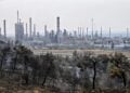 Στο φόντο οι εγκαταστάσεις των διυλιστηρίων της Motor Oil, το 2023 (φωτ.: ΑΠΕ-ΜΠΕ/Βασίλης Ψωμάς)