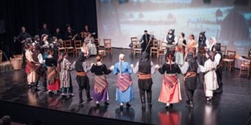 (Φωτ. αρχείου: facebook.com/POLAEK.Folk.Dances)