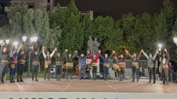 (Φωτ.: Εριφύλη Μπακιρλή/ Χορευτικός Όμιλος Ποντίων «ΣΕΡΡΑ»)