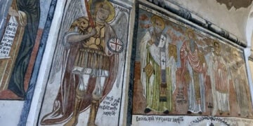 Αγιογραφίες και επιγραφές στον ελληνορθόδοξο ναό του Αγίου Ευσταθίου στο Ιντζέσου της Καισάρειας (φωτ.: Anadolu)