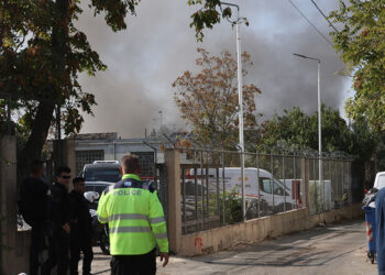 Πυρκαγιά σε βιοτεχνία στον Ελαιώνα στο Αιγάλεω. Σάββατο 10 Οκτωβρίου 2026 (φωτ.: EUROKINISSI / Γιάννης Παναγόπουλος)