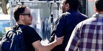 Μεταγωγή απο τη ΓΑΔΑ στα δικαστήρια και στον εισαγγελέα των συληφθέντων που κατηγορούνται για κακουργηματική απάτη σε βάρος του Δημοσίου (φωτ.: Μιχάλης Παπανικολάου / EUROKINISSI)