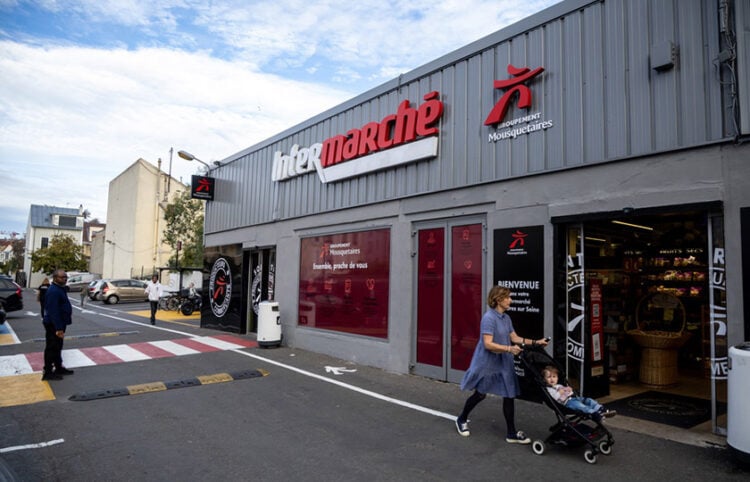 Μία από τις γαλλικές αλυσίδες σουπερμάρκετ που επλήγησαν (φωτ.: EPA / Christophe Petit Tesson)