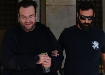 Μεταγωγή του Φίλιππου Καμπούρη από τη ΓΑΔΑ στα δικαστήρια και στον εισαγγελέα. Τετάρτη 7 Οκτωβρίου 2026 (φωτ.: EUROKINISSI / Μιχάλης Παπανικολάου)