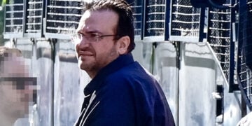 Μεταγωγή του Φίλιππου Καμπούρη από τη ΓΑΔΑ στα δικαστήρια και στον εισαγγελέα. Τετάρτη 7 Οκτωβρίου 2026 (φωτ.: EUROKINISSI / Μιχάλης Παπανικολάου)