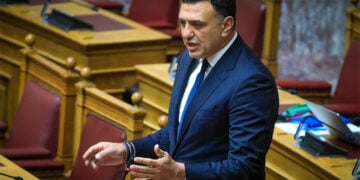 Ο Βασίλης Κικίλιας στη Βουλή, στα κυβερνητικά έδρανα. Πέμπτη 8 Οκτωβρίου 2026 (φωτ.: EUROKINISSI / Γιώργος Κονταρίνης)