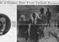 Σύνθεση από το πορτρέτο του Λέστερ Τζέιμς Ράιτ και φωτογραφία πορείας ορφανών προς τη Συρία, δημοσιευμένα στο «Mid-Week Pictorial» στις 16 Νοεμβρίου 1922 (φωτ.: Near East Relief / Rockefeller Archive Center)