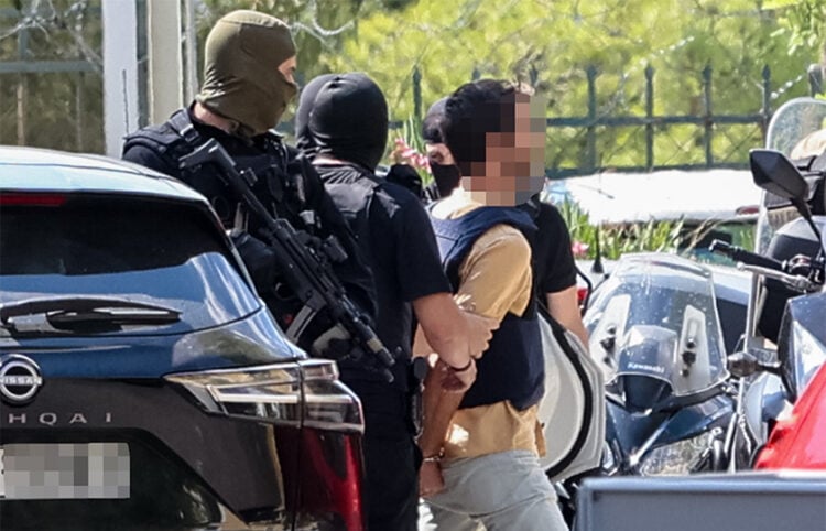 Συλληφθείς για το εμπρησμό της Marfin οδηγείται ενώπιον της 3ης τακτικής ανακρίτριας. Τρίτη 14 Ιουλίου 2026 (φωτ.: EUROKINISSI)