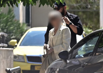 Η γιατρός του Γιώργου Μαζωνάκη στα δικαστήρια 
της Ευελπίδων. Δευτέρα 14 Σεπτεμβρίου 2026  (φωτ.: EUROKINISSI / Μιχάλης Καραγιάννης)