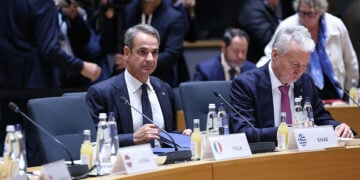 Ο Κυριάκος Μητσοτάκης στις εργασίες της Συνόδου Κορυφής στις Βρυξέλλες, Πέμπτη 15 Οκτωβρίου 2026 (φωτ.: European Union)