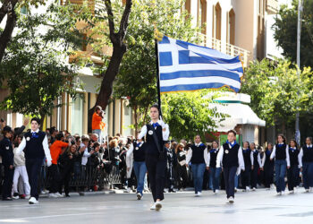 Μαθητική παρέλαση για την εθνική επέτειο της 28ης Οκτωβρίου 1940 στην Θεσσαλονίκη.  Τρίτη 27 Οκτωβρίου 2026 (φωτ.: EUROKINISSI / Νάσος Σιμόπουλος)