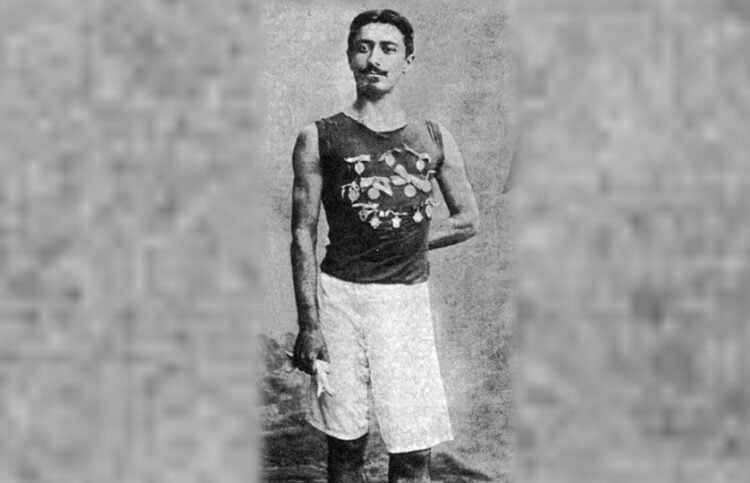 Ο Αρμένιος αθλητής Βαχράμ Παπαζιάν (Vahram Papazian), ο οποίος εκπροσώπησε την Οθωμανική Αυτοκρατορία στους Ολυμπιακούς Αγώνες της Στοκχόλμης το 1912 (φωτ.: Wikimedia Commons – Public Domain)