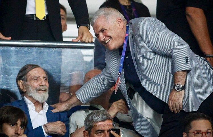 Γιώργος Βαρδινογιάννης και Δημήτρης Μελισσανίδης στις εξέδρες για τον αγώνα ΑΕΚ-Βίντι για το Champions League, στις 28 Αυγούστου 2018 (φωτ.: EUROKINISSI / Θανάσης Δημόπουλος)